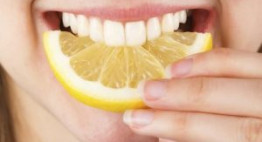 Cách làm trắng răng bằng chanh tại nhà hiệu quả trong 5 phút